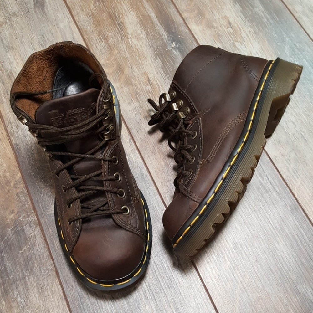 Dr Martens ankle boot size 6 (UK 4)